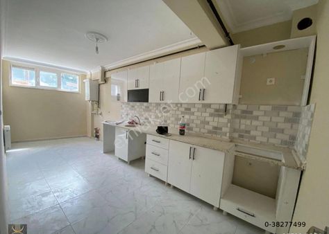 Poyraz Emlak'tan Albayrak Bulv. Yakını 2+0 105 M² Satılık Daire