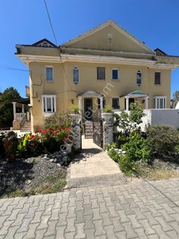 Rota Köyceğiz'den Ulucami'de Göle Çok Yakın Müstakil Tripleks 4+1 Ev