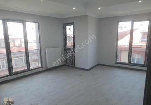 Ege Emlaktan Sultangazi Gazi Mh Satılık 3+1 Ultura Lüks Daıre