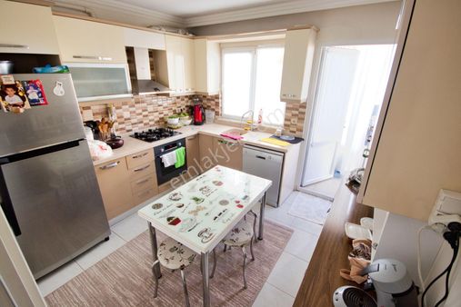 🛑🛑aktif'ten Akçay'da Satılık 3+1 Nezih Konumda Ebeveyn Banyolu Geniş Daire