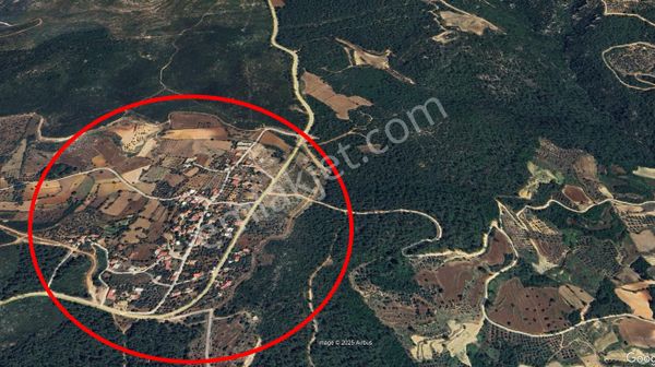 Elvan Özçelik'den Pinar Köyünde İmarlı Köy İçi Satılık Arsa