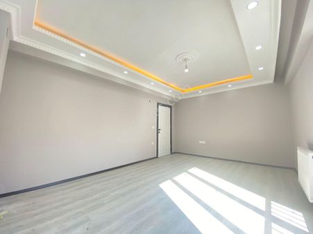 Türkiye Emlak Bağcılar Fevziçakmak Mah 2+1 Sıfır Lüx 100m2 1.2.kat Satılık Daire