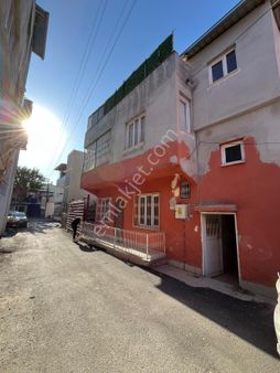 2 Katlı Bahçeli Otoparklı 143 Metre Kare Yeni Tapu Kullanım Alanı 200