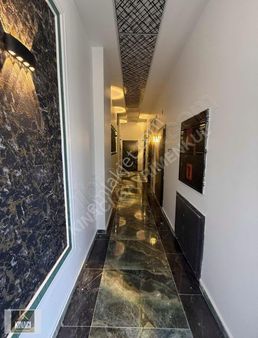 Tugay Kınacı'dan Güngör Caddesin De 4+1 Hasarsız Sıfır Lüx Daire
