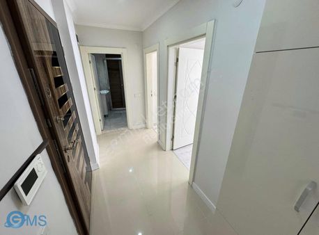 Konyaaltı Cad. 50m Uzaklıkta/ Eşyalı/doğalgazlı/2+1 Yüksek Giriş