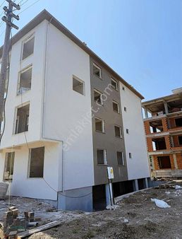 2 Aya Teslim Merkezi Konumda 2+1 Satılık Ara Kat Daire