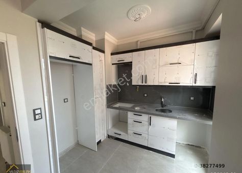 Rüstem Mahallesi’nde 2+1 Satılık Daire – Konforlu Ve Kullanışlı!