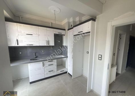 Yıldız Gayrimenkul’den Rüstem Mahallesi’nde 2+1 Satılık Daire – Konforlu Ve Kullanışlı!