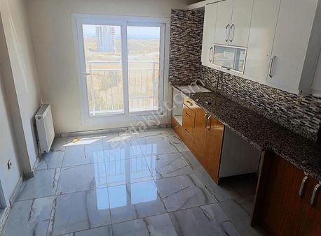 Sarıçam Gültepenin En Güzel Konumunda Satılık 2+1 Kapalı Mutfak