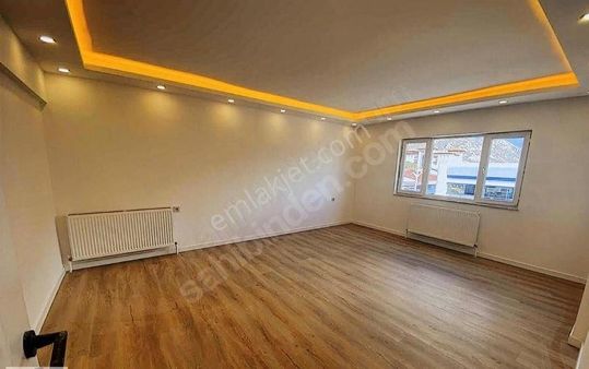 Muğla Menteşe Emirbeyazıt'ta İçi Tadilatlı Satılık 3+1 Daire