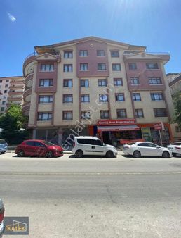 Mamak'da Aile Binasında Satılık Uygun Fiyata Satılık Daire