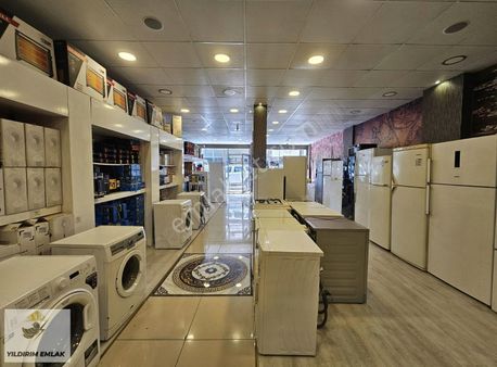 Yıldırım Emlak'tan Çarşı Merkezde 180m2+120m2 Depolu Dükkan