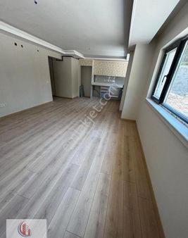 Anıttepede 2+1 Ön Giriş Yeni Bina 7 Milyon 500 Bin Tl Vansudan