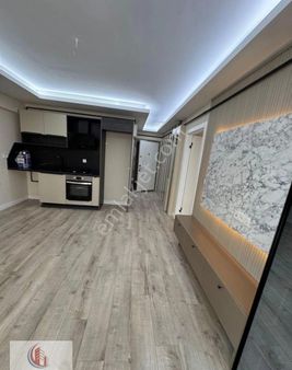 Bahçelide 1+1 Y Giriş Balkonlu 7 Milyon Tl Cansudan