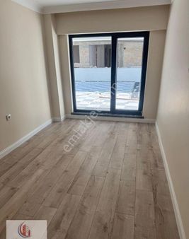 Bahçelide 1+1 Bahçe Katı Teraslı Yeni Bina 6 Milyon Tl Cansudan