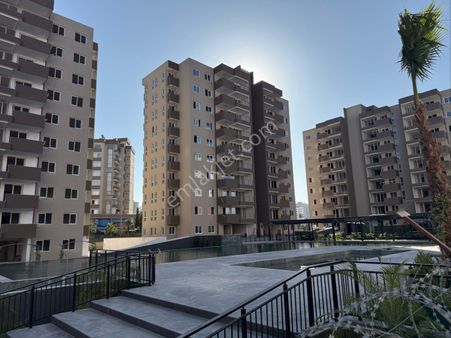 Seyhan Kıyıboyu Toki Yanında Sıfır 3+1 Kapalı Mutfak Çift Banyo Giyinme Odalı Full Sosyal Donanımlı!