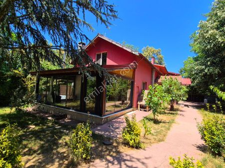 Hak Emlak'tan Pınarlar Köyünde Doğa Manzaralı Satılık 8+1 Villa