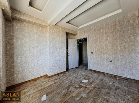 Salih Aslandan Çardaklıkaya Ana Yolda Ara Kat Full Lüks Daire