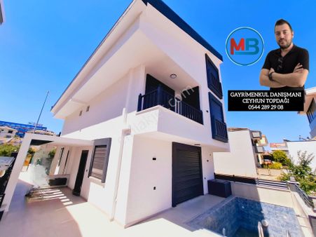 Didimde Satılık 3+1 Tripleks Havuzlu Bahçeli Müstakil Villa !