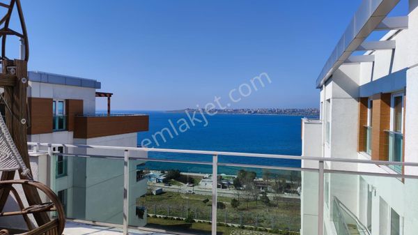Büyükçekmece Yenimoda Evlerinde Deniz Manzaralı Satılık Sıfır
