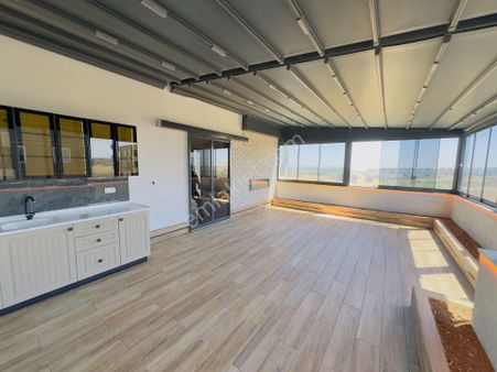 Atabey'den Kabasakal'da Düşük Katlı 5+1+3 Banyo Teraslı Dublex Sıfır Satılık Daire