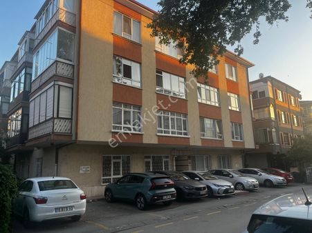 Filizden Emek 21sokakta Kiralık 3+1 Mobilyalı Ön Cephe Yüksek Giriş