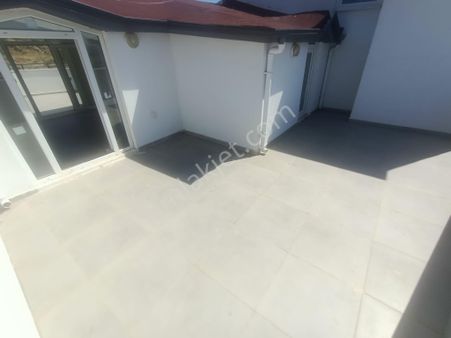 Uygar Gayrimenkul Satılık Edremit Tuzcumurat Mah.3+1 Çift Teras Kat Dubleks