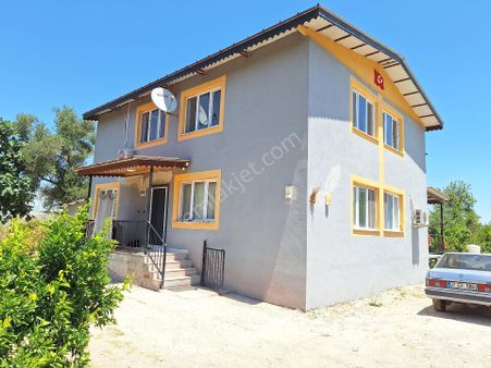 Konyaaltı Doyran Mahallesinde Bahçeli İki Katlı Müstakil Ev