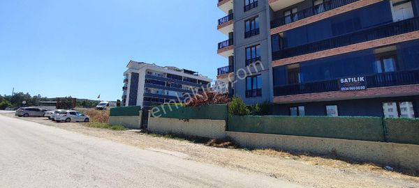 Bursa Mudanya Güzelyalı Siteler Mahallesi'nde Havuzlu Site İçerisinde Satılık 2+1 Daire