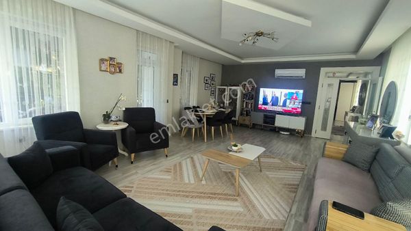 Konyaaltı Liman Mah.site İçi Satilik Denize Yakin Daire