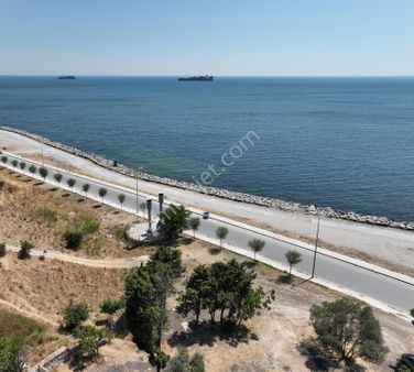 Beylikdüzü Gürpınar’da Denize Sıfır 3716 M2 Satılık Arsa