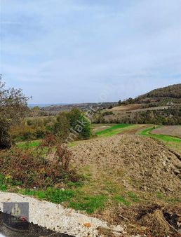 İzmit Şahinler Köyü 15.266 M2 Resmi Yollu Satılık Arazi