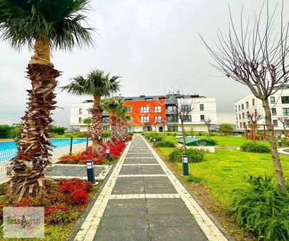 Beylikdüzü Bess'ten West Marinaya Komşu Prestijli Sitede 3+1 !!