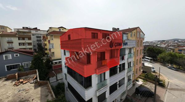 Çayırovada Güzeltepe Sağlık Ocağı Karşısında 4+1 Çatı Dubleks