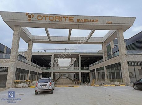 Otorite Şaşmaz Cadde Cepheli 212 M2 Dükkan