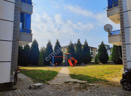 Nur Emlaktan Ömercikler M.h 130m2 3+1 Oda Zemin Kat Güney Cephe