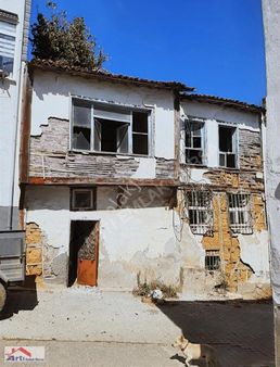 Mudanya Trılye Camlıkahve Satılık 2 Katlı Bahceli Mustakıl Ev