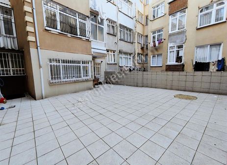 Aydınlık Temiz Geniş Bahçeli Daire