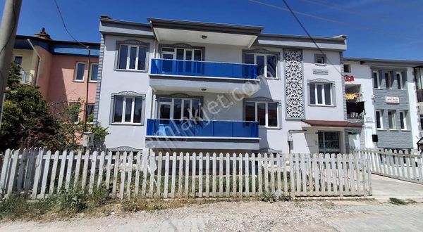 Fırsat!! Uydukent Satılık Müstakil Ev İki Adet 4+1 Daire +bodrum