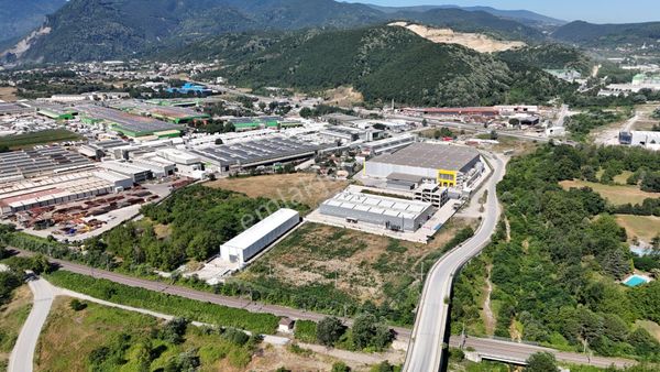 Sakarya Arifiye Adliye'de Sanayi İmarlı 4.559 M2 Arsa