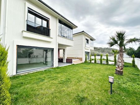 Akçay Ayanoğlundan Kızılkeçilide 4+1 Ferah Kullanım Şıktasarım Çiftgiyinme Odalı 4+1 Satılık Villa