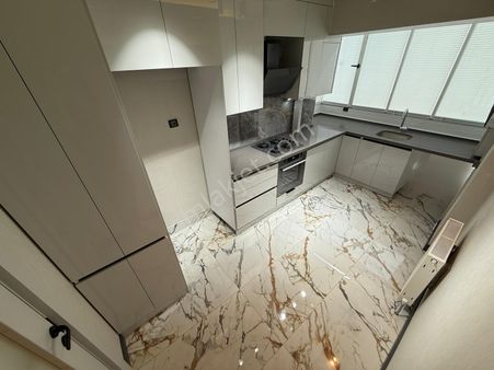 Tuna'dan Etlik'te 3+1 Asansörlü Ultra Lüks Yapılı Çift Banyolu !