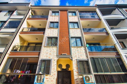 🟣🟣aktif'ten Akçay'da Ön Cephe Arakat 2 Yaşında Ebeveyn Banyolu 2+1 Satılık Daire