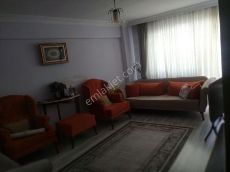 Emirsultanda 2+1.85m.5.kat.kombili Daire