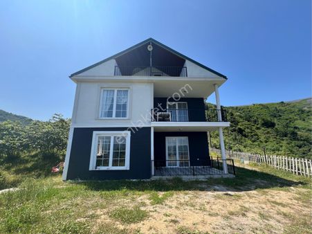 Trabzon Gayrimenkulden Muhteşem Tripleks Villa Ve Arsası!