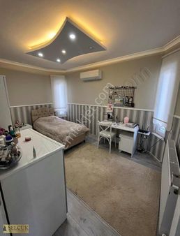 Selçuk'tan Muradiye Karaali Villalar Bölgesi 4+1 Tripleks Villa