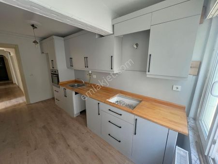 Jet Emlaktan İkizçayda Geniş Kullanımlı Fırsat 3+1 Satılık Daire