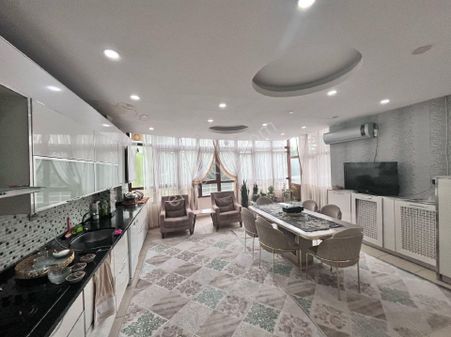 Polat Emlak'tan... Özel Tasarım 4+1 Geniş Lüks Daire...