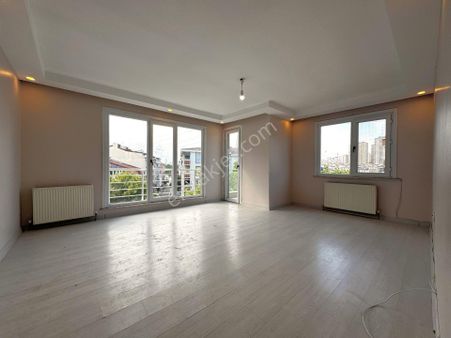 1.500.00tl Peşinat İle Esenyurt Yeşilkent Satılık 2+1 Balkonlu Geniş Daire