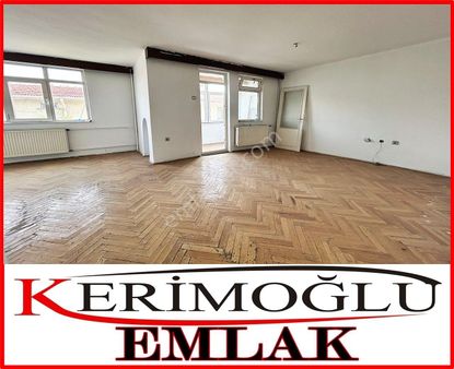 Batıkent Uğur Mumcu'da 3 Katlı 4+2 Satılık Tripleks